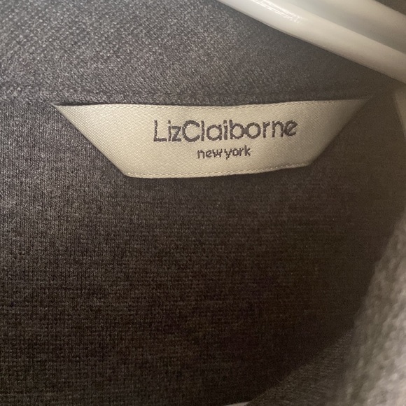 Liz Claiborne Sleeveless shirt - Picture 3 of 3